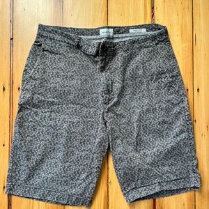 Bundle of 2 Mens Shorts